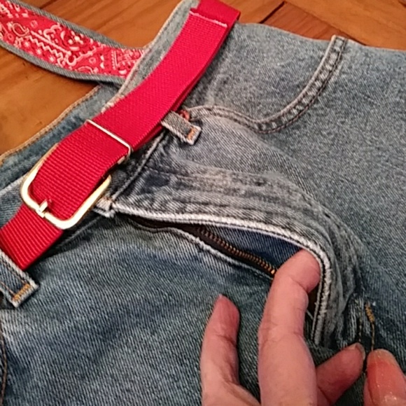 Jeans and red handkerchief purse - Picture 3 of 8